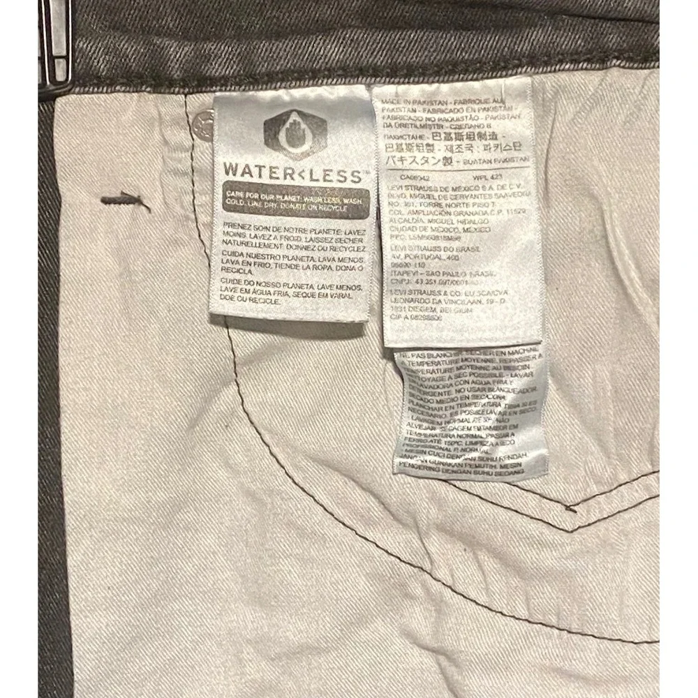 Levis 541 Athletic Taper Grey Jeans Mens W52 L34 Stretch Denim 18757-0078